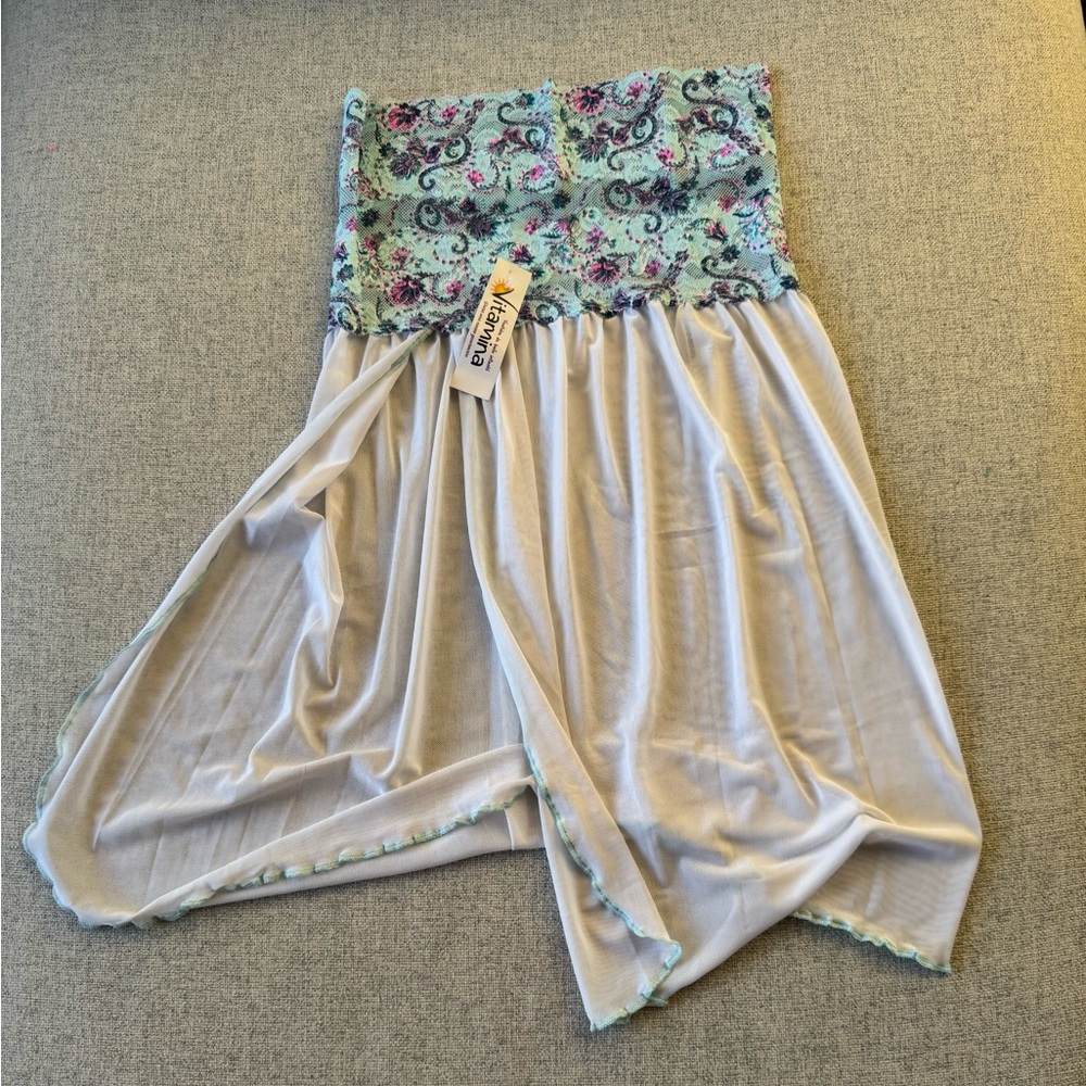 Kids Floral and white coverup